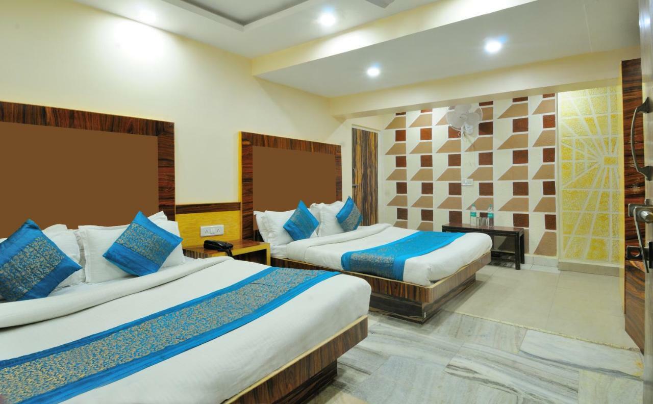 Hotel Lahorimal Deluxe Nuova Delhi Esterno foto